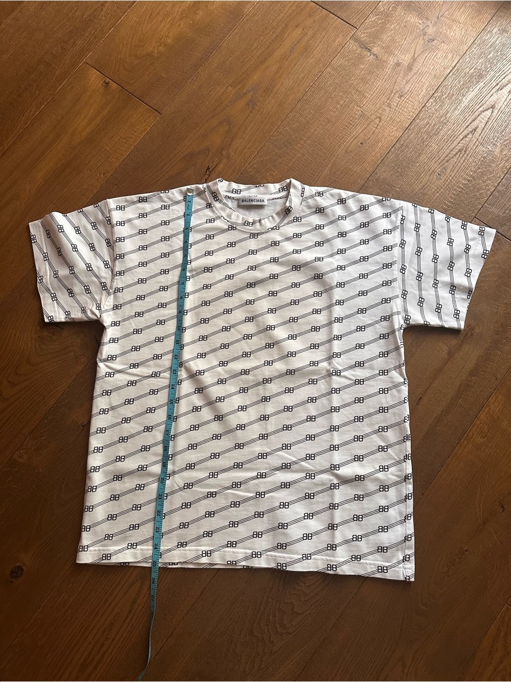 Balenciaga White Tee with Black Interlocking BB Pattern - Picture 7 of 12
